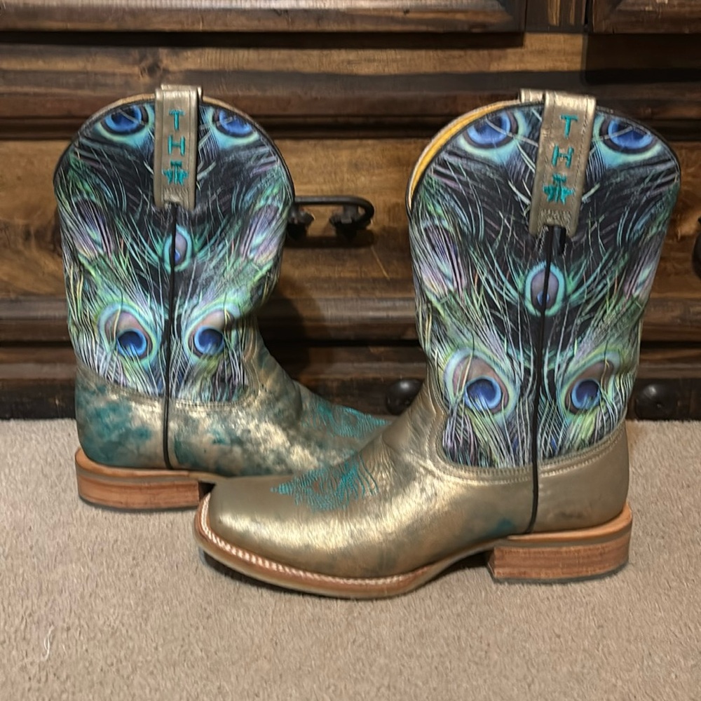 🔵 Tin Haul Ostrich Design Boots 🔵